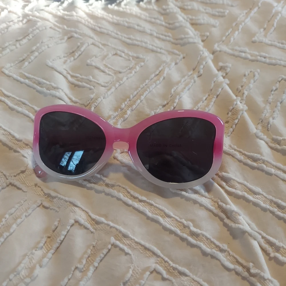 Pink Ombre Cat-Eye Sunglasses Two Tone Lightweight
